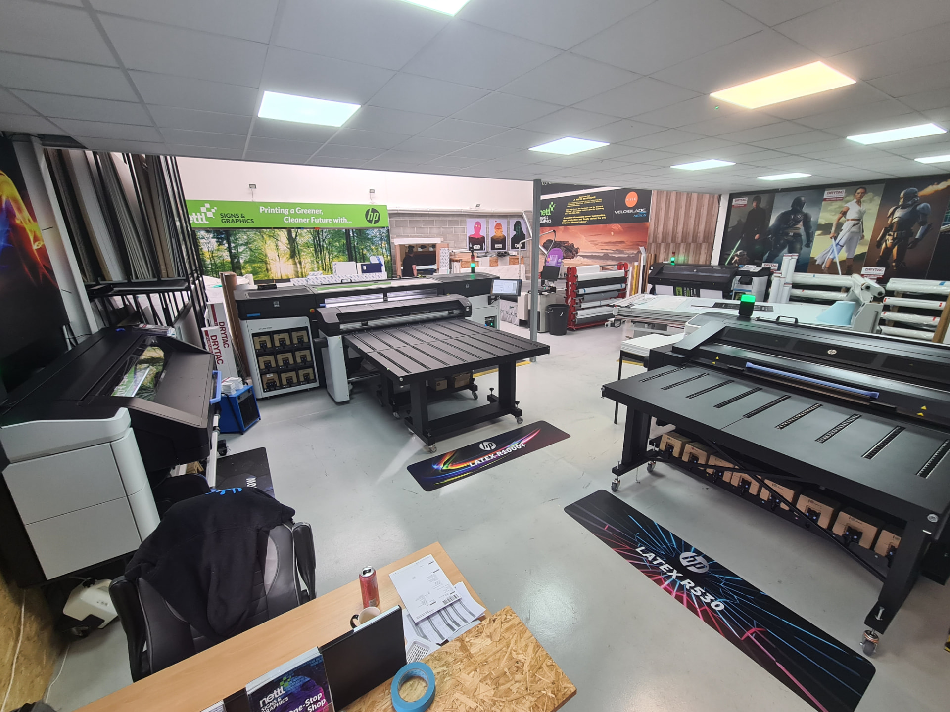 HP Latex large-format printers on the Trade Signs UK production floor